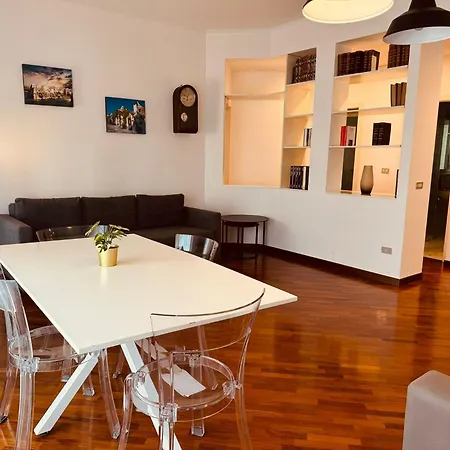 Guest Corso Italia 公寓 *